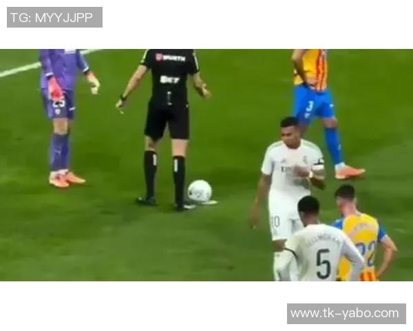 赫拉芬贝赫因脚踝受伤缺席利物浦今日训练状态堪忧