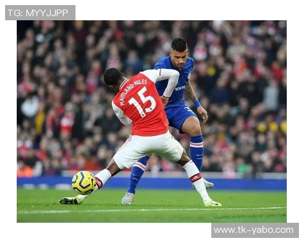 阿森纳聚餐神秘人物引关注全副武装鞋子帽子总值1360镑