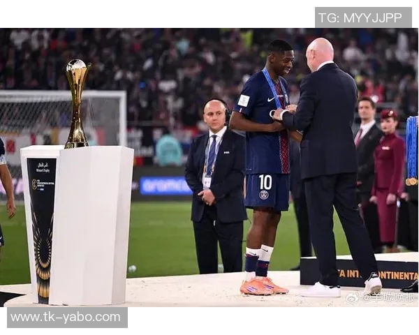 巴黎圣日耳曼历史性夺得洲际杯冠军荣膺六冠王荣耀时刻 巴黎圣日耳曼历史性夺得洲际杯冠军荣膺六冠王荣耀时刻