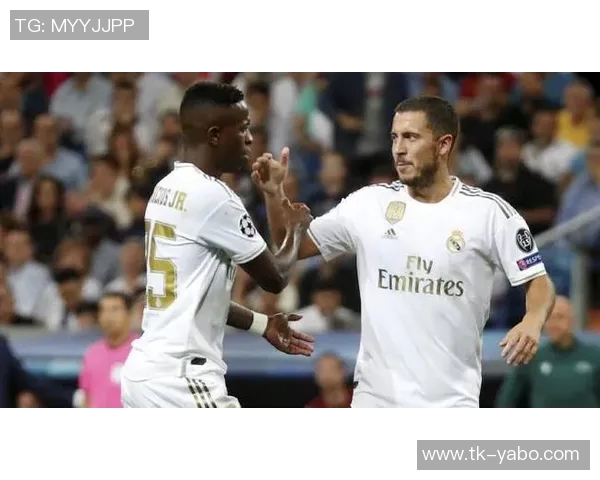 维尼修斯与切尔西传闻不实球员全心投入皇马赛季