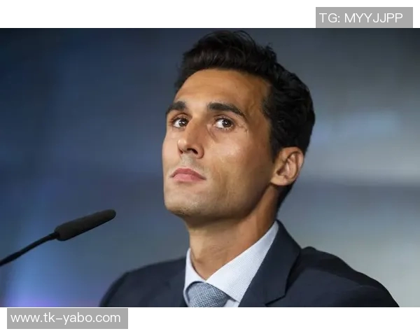 马卡:阿韦洛亚将青训放在一线队球员身前登场,这在以前从未发生 马卡:阿韦洛亚将青训放在一线队球员身前登场,这在以前从未发生