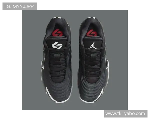 东契奇球鞋铭刻女儿名字感恩女儿是生命中最珍贵的礼物